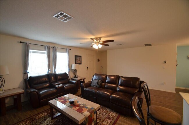 Building Photo - 13706 Mussel Rn