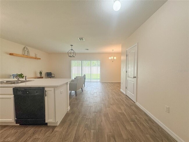 Building Photo - 12823 Buffalo Run Dr