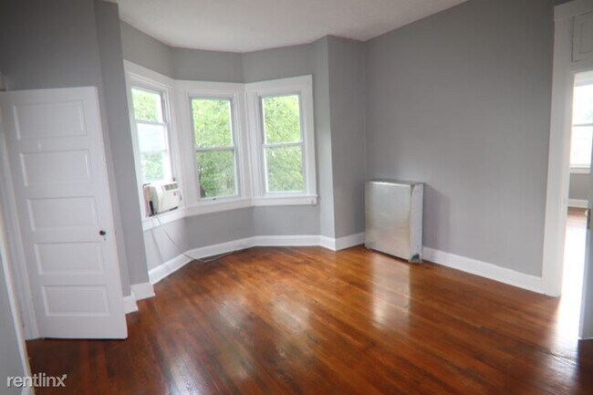 Building Photo - 1 br, 1 bath Apartment - 3970 Falls Road