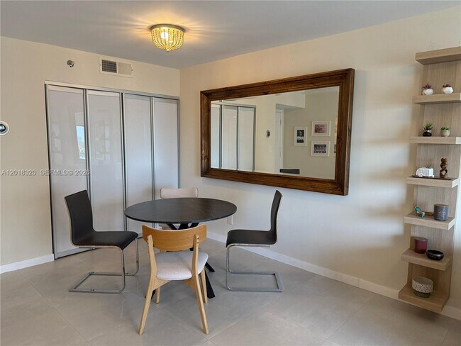 Building Photo - 770 Claughton Island Dr