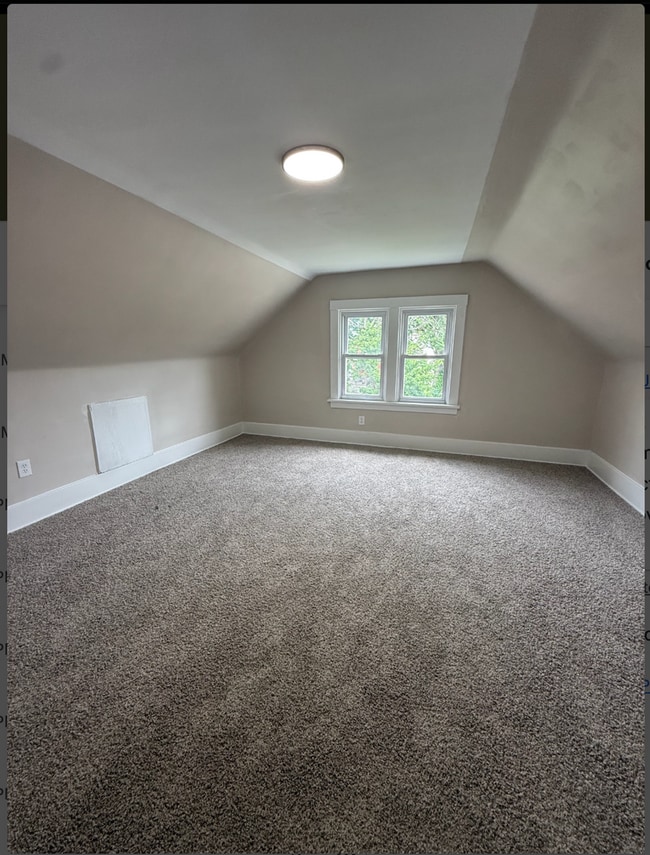 Building Photo - Giant, Newly Renovated Home in New Kensington!