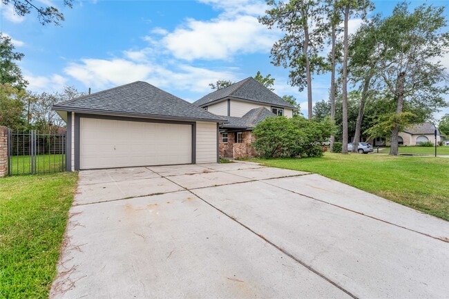 Building Photo - 28814 Enchanted Dr