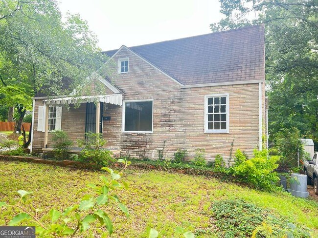 Building Photo - 1870 Grove Ave