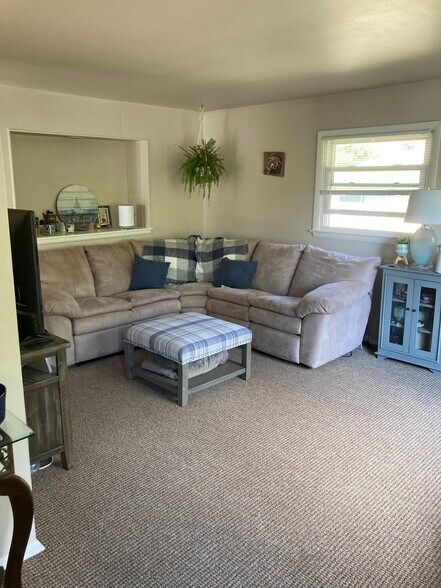 Living Room - N70W5780 Bridge Rd