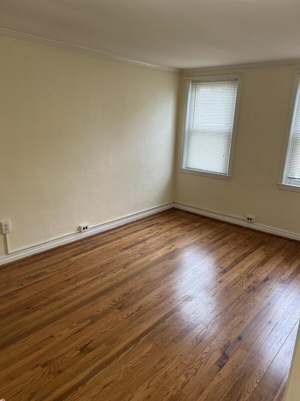 Building Photo - 105 Bungalow Ave