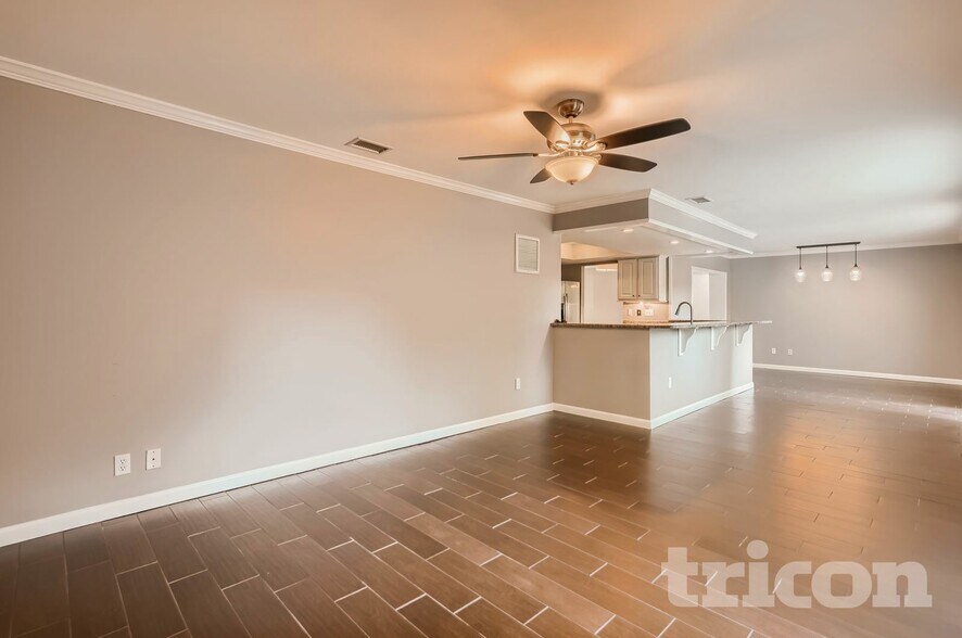 Building Photo - 2641 Gleneagles Dr