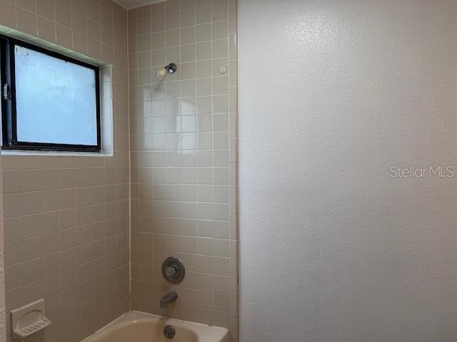 Building Photo - 660 Holbrook Cir