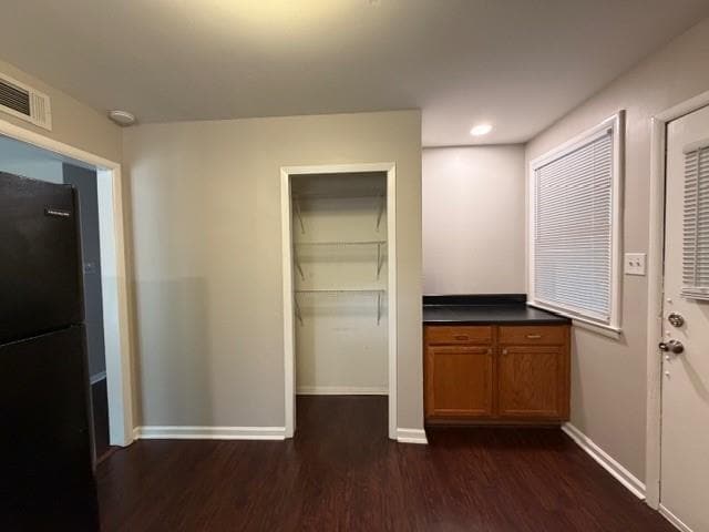 Building Photo - 914 E David Langan Dr