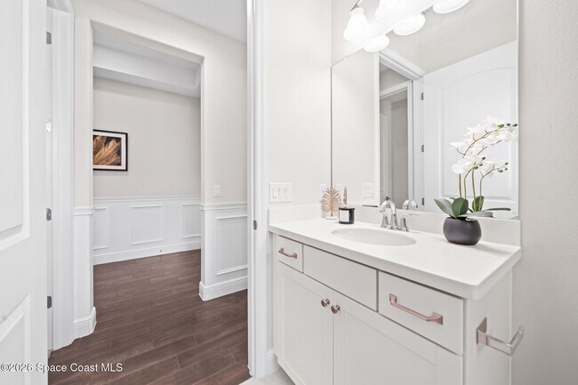 Building Photo - 2258 Pangea Cir