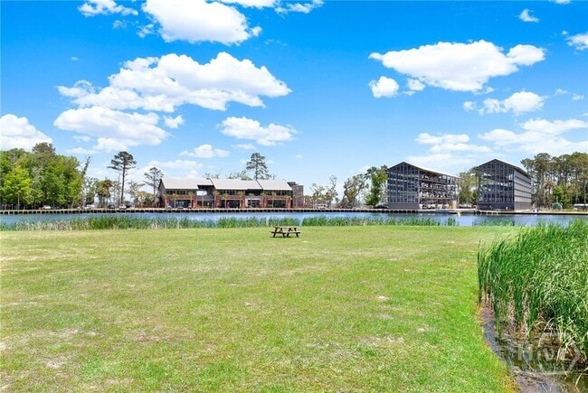 Building Photo - 420 Monterey Lp