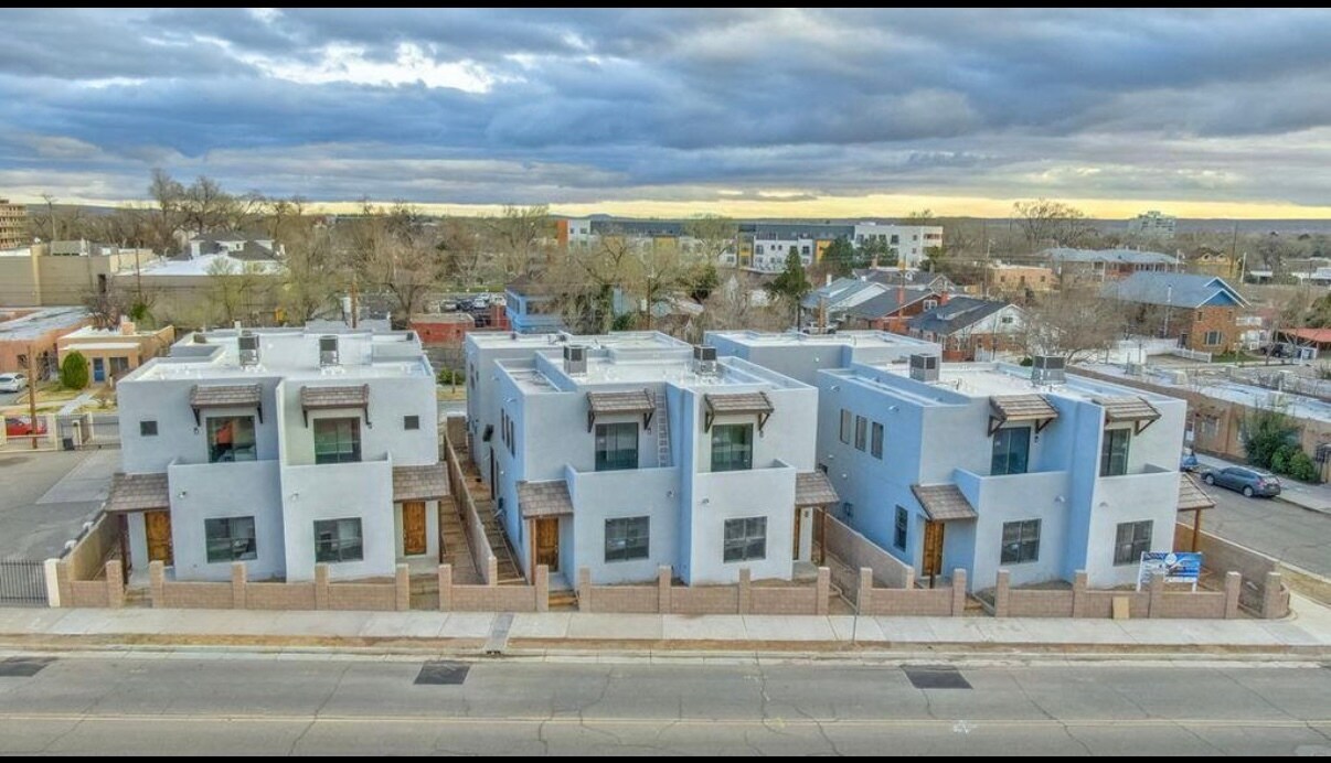 Building Photo - 840 Tijeras Ave NW