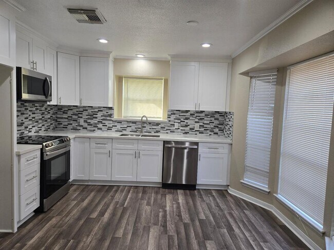 Building Photo - 4934 Dollar Reef Dr