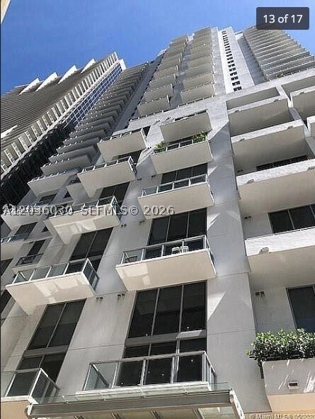 Building Photo - 1050 Brickell Ave