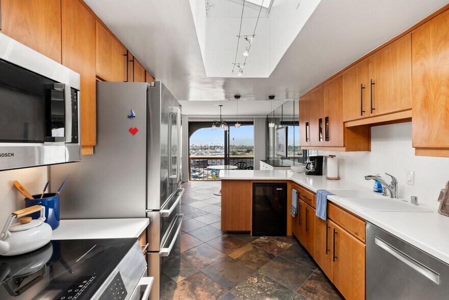 Building Photo - 1150 Anchorage Ln