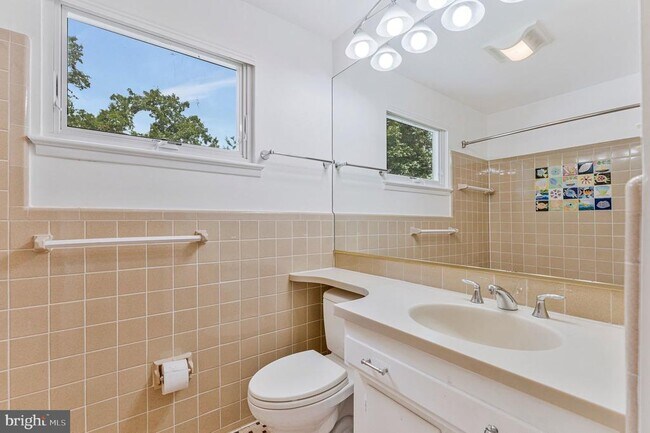 Building Photo - 6534 Jay Miller Dr
