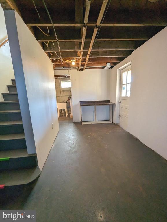 Building Photo - 6520 Old Carolina Rd