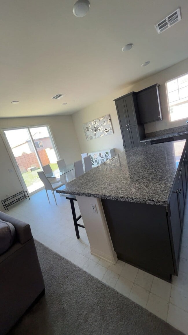 Building Photo - 12668 Ojo Caliente St