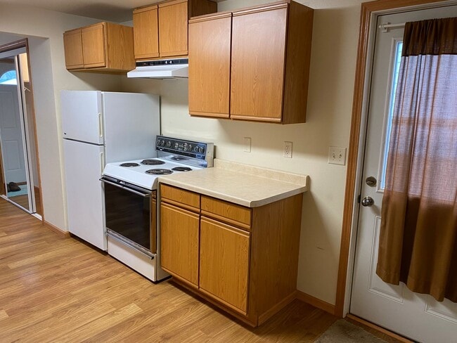 Primary Photo - 2 bed 1 bath Single Family Home in Wausau