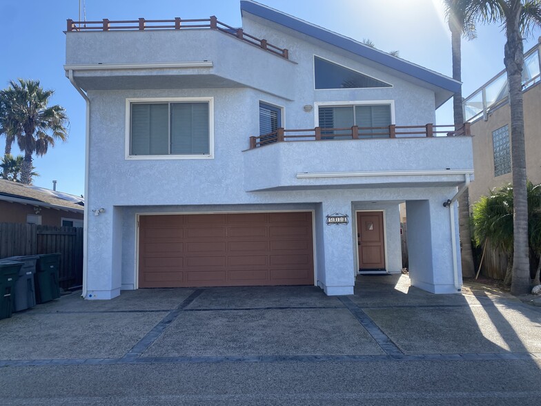 Large upper house, 2 bedroom 2 bath and large Loft! - 5138 Outrigger Way