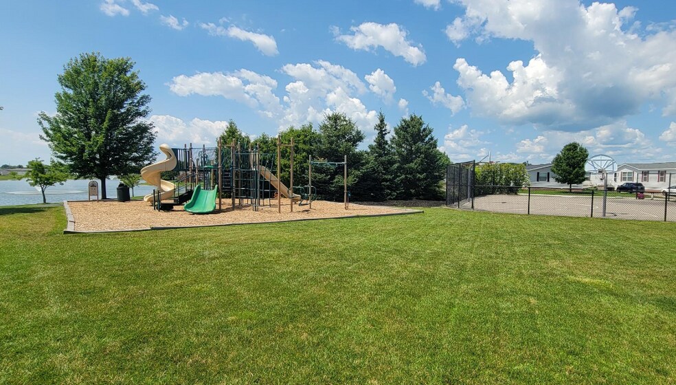 Building Photo - 37846 Sandstone Trl