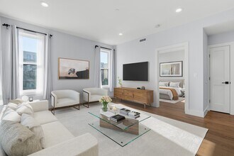 Building Photo - 3850 Washington St