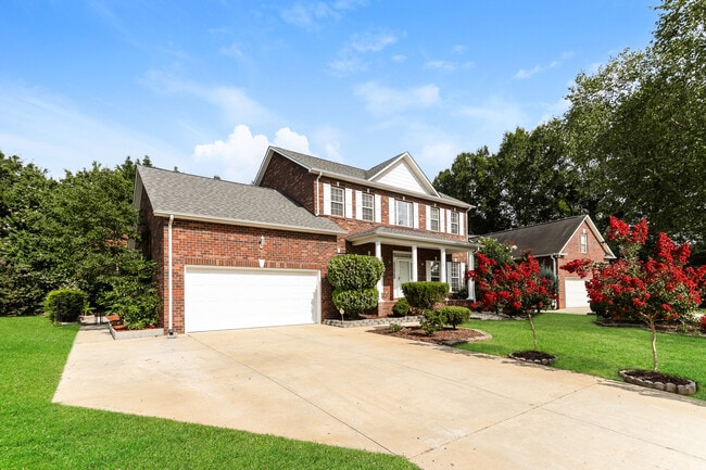Building Photo - 110 Overhill Dr