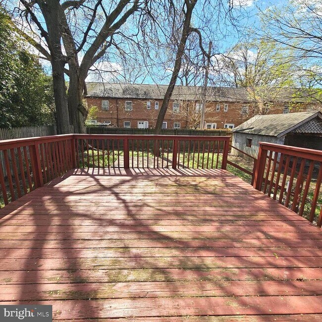 Building Photo - 2910 16th St S