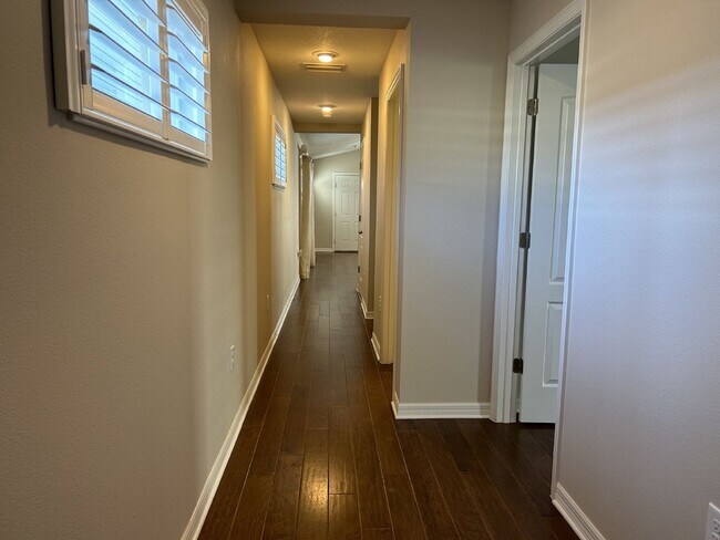 Building Photo - 12721 Sagewood Dr