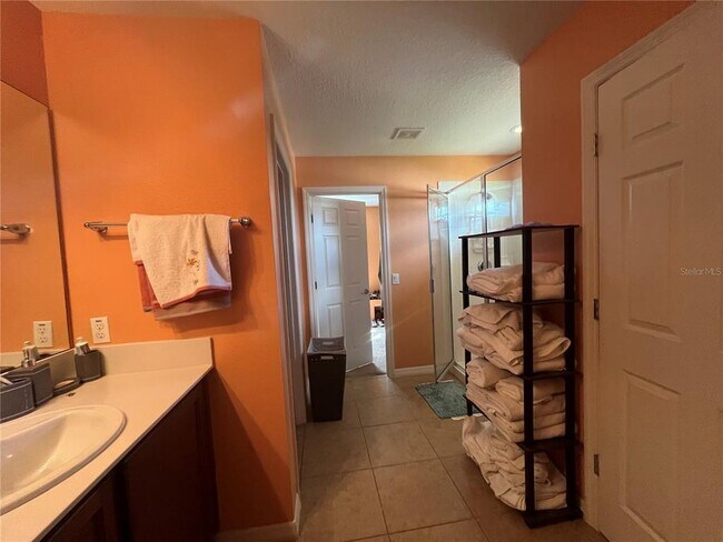 Building Photo - 3857 Gulf Shore Cir