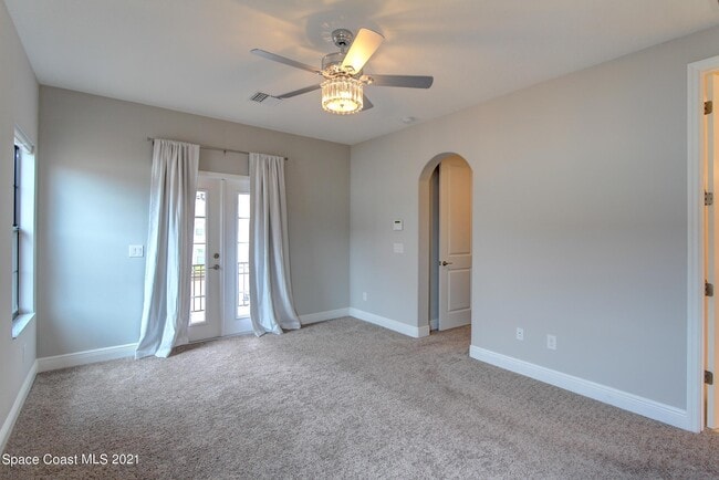 Building Photo - 6903 Vista Hermosa Dr