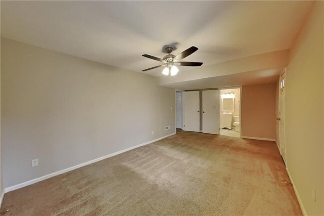 Building Photo - 252 Paxton Cir