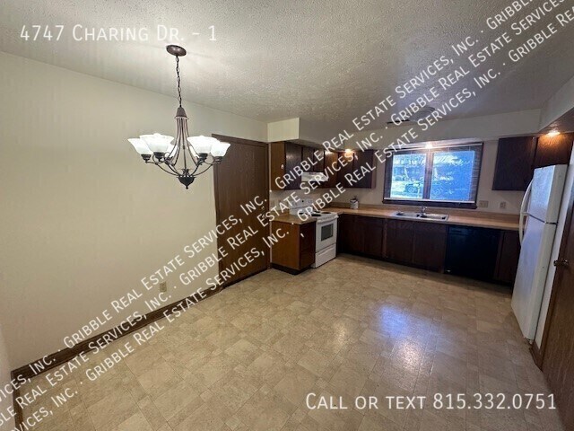 Building Photo - 4747 Charing Dr