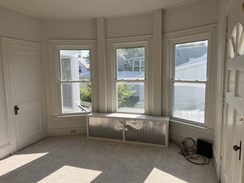 Building Photo - 401 North St