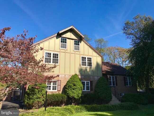 Building Photo - 13447 Chris Mar Ct