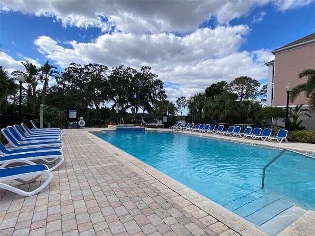 Building Photo - 3468 Soho St