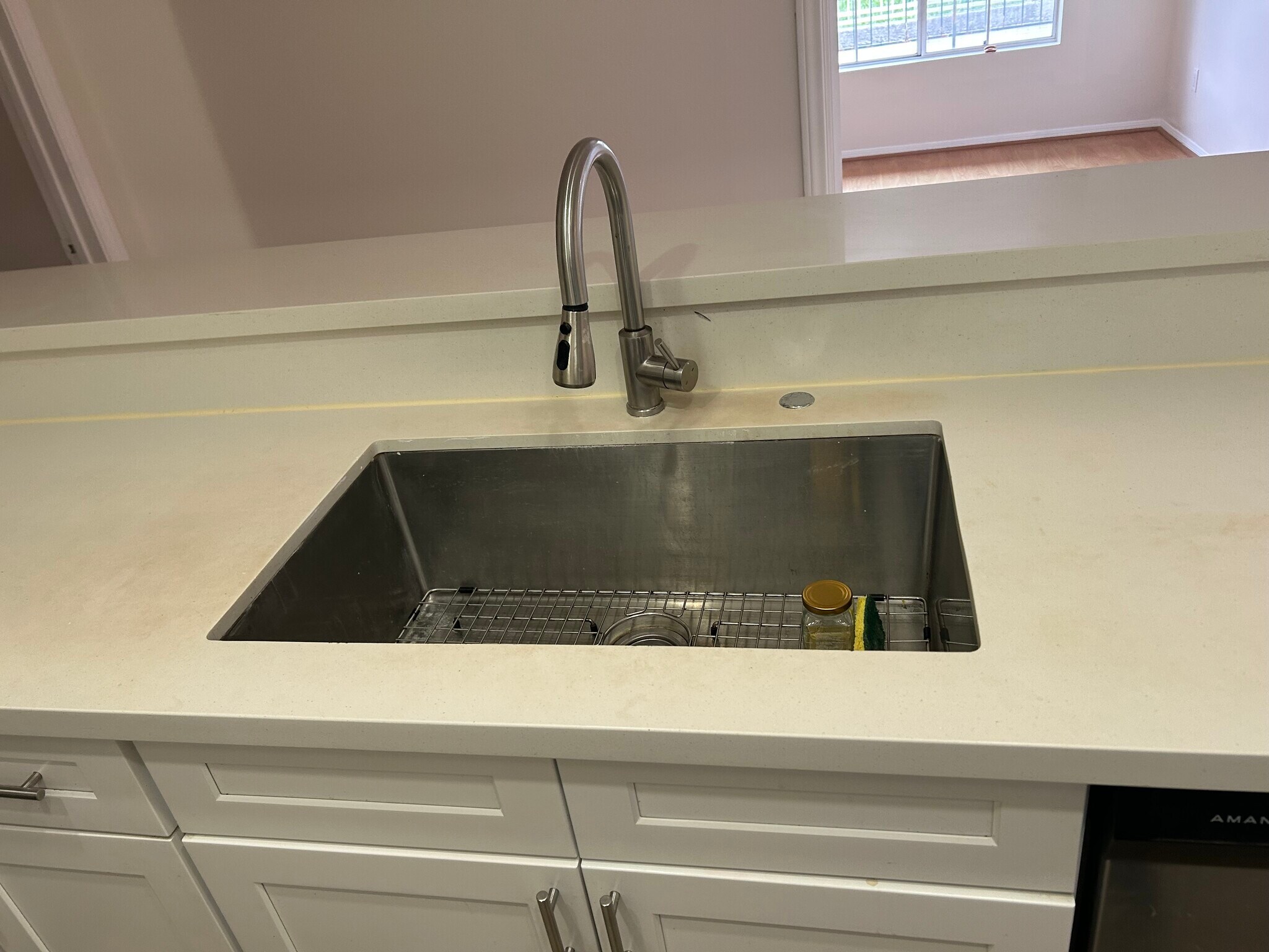 Building Photo - 4760 Templeton St