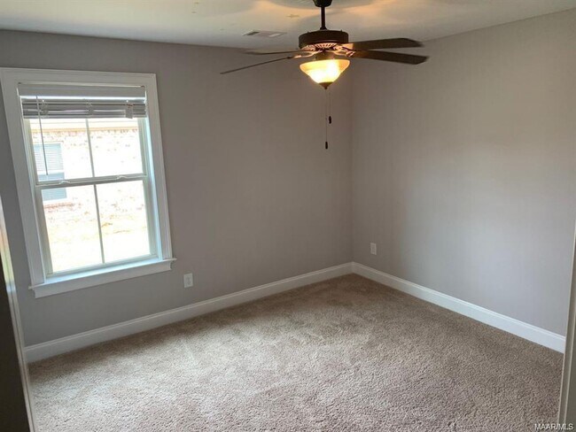Building Photo - 4 Bedroom in Prattville For Rent
