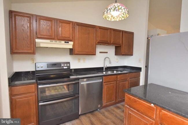 Building Photo - 3863 Beech Down Dr