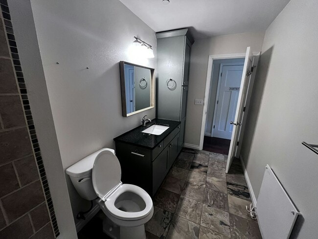 Building Photo - 13620 Batten Rd NE