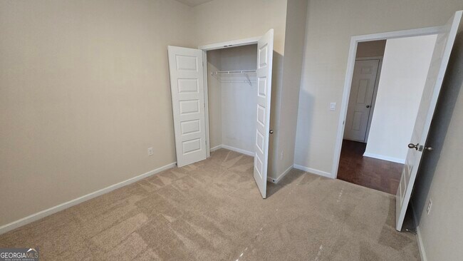 Building Photo - 13106 Vista Dr SE