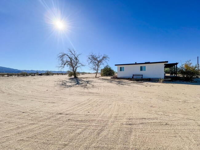 Building Photo - Newly Remodeled 3 Bedroom House on 5 Acres