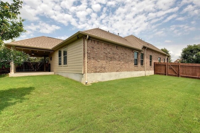Building Photo - 332 Oyster Creek