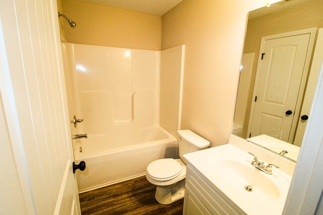 Building Photo - 428 Andover Dr