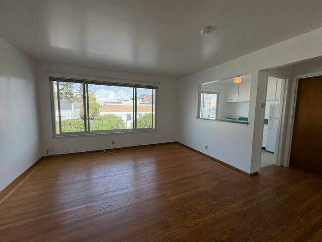 Building Photo - 2901 Cabrillo St