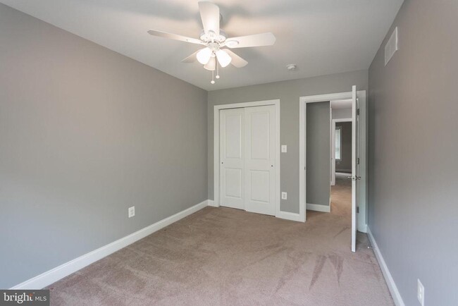 Building Photo - 204 Shawmont Ave