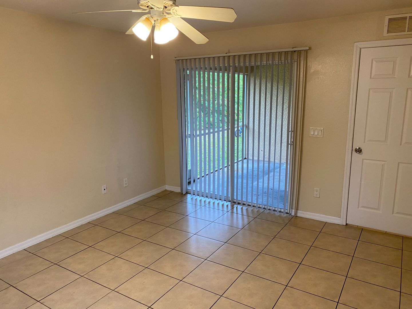 Building Photo - 1416-1418 W 12th St