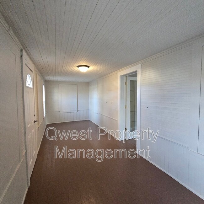 Building Photo - 1580 8th St