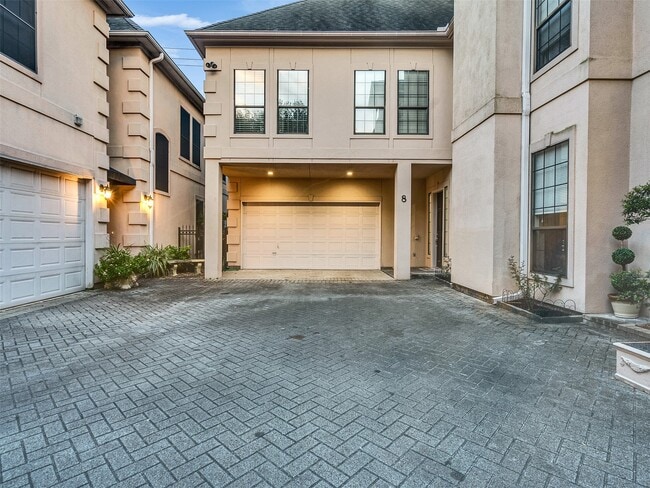 Building Photo - 2525 Nantucket Dr