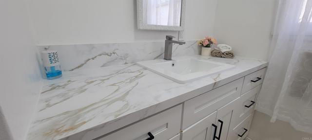 Building Photo - 16911 Glenetta Way