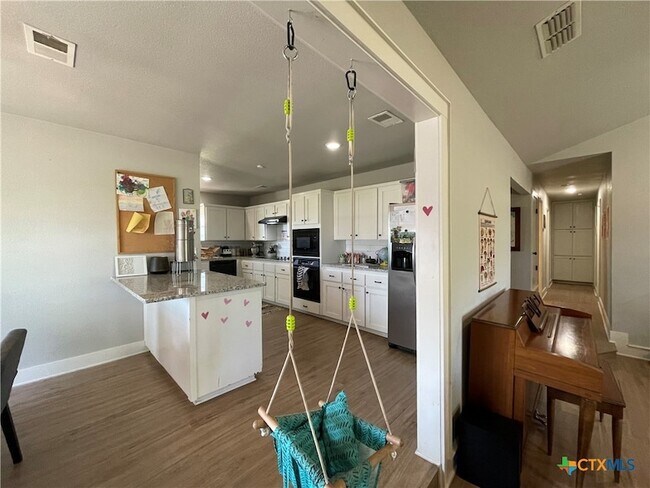 Building Photo - 6315 Beau Allen Ct